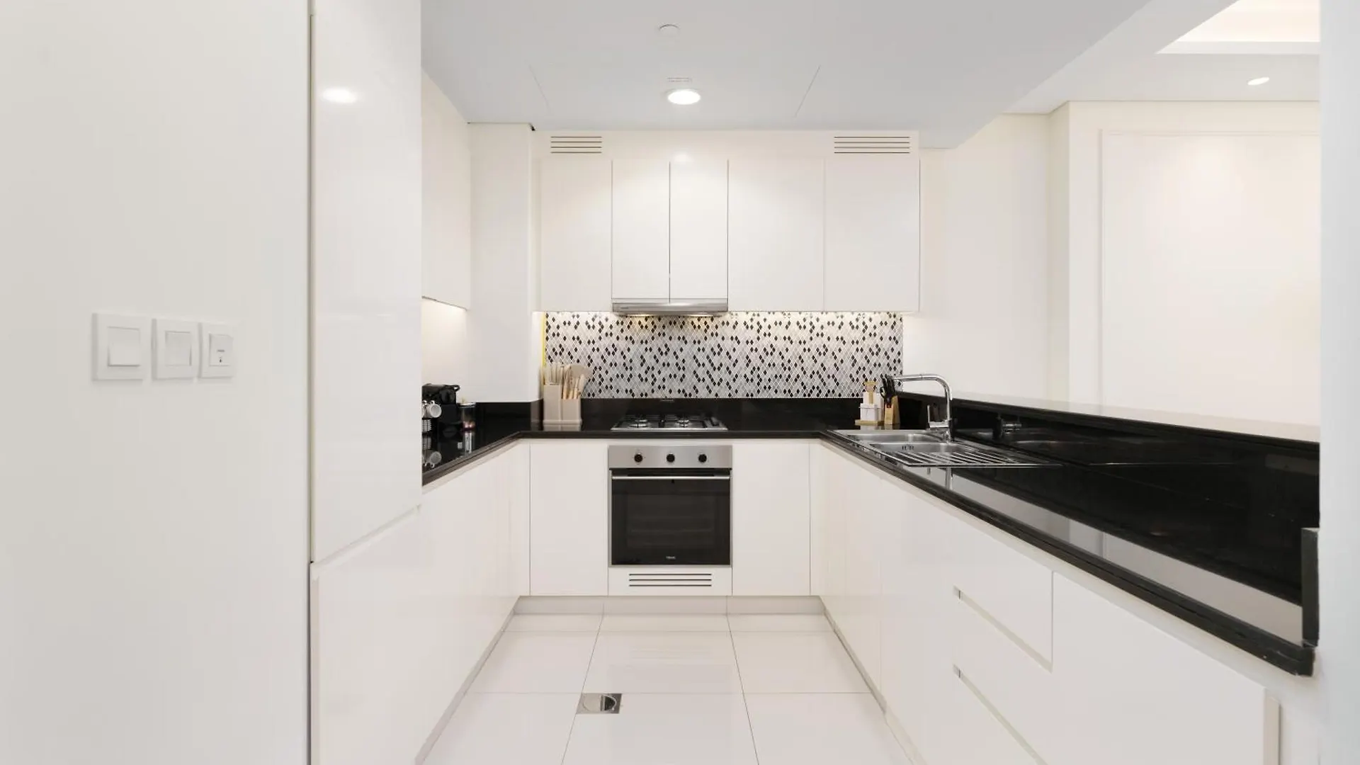 Apartment Experience Opulent Living At Paramount Midtown Dubai
